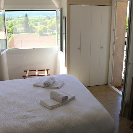 Hotel De Vacances De La Vignasse Chandolas Екстериор снимка