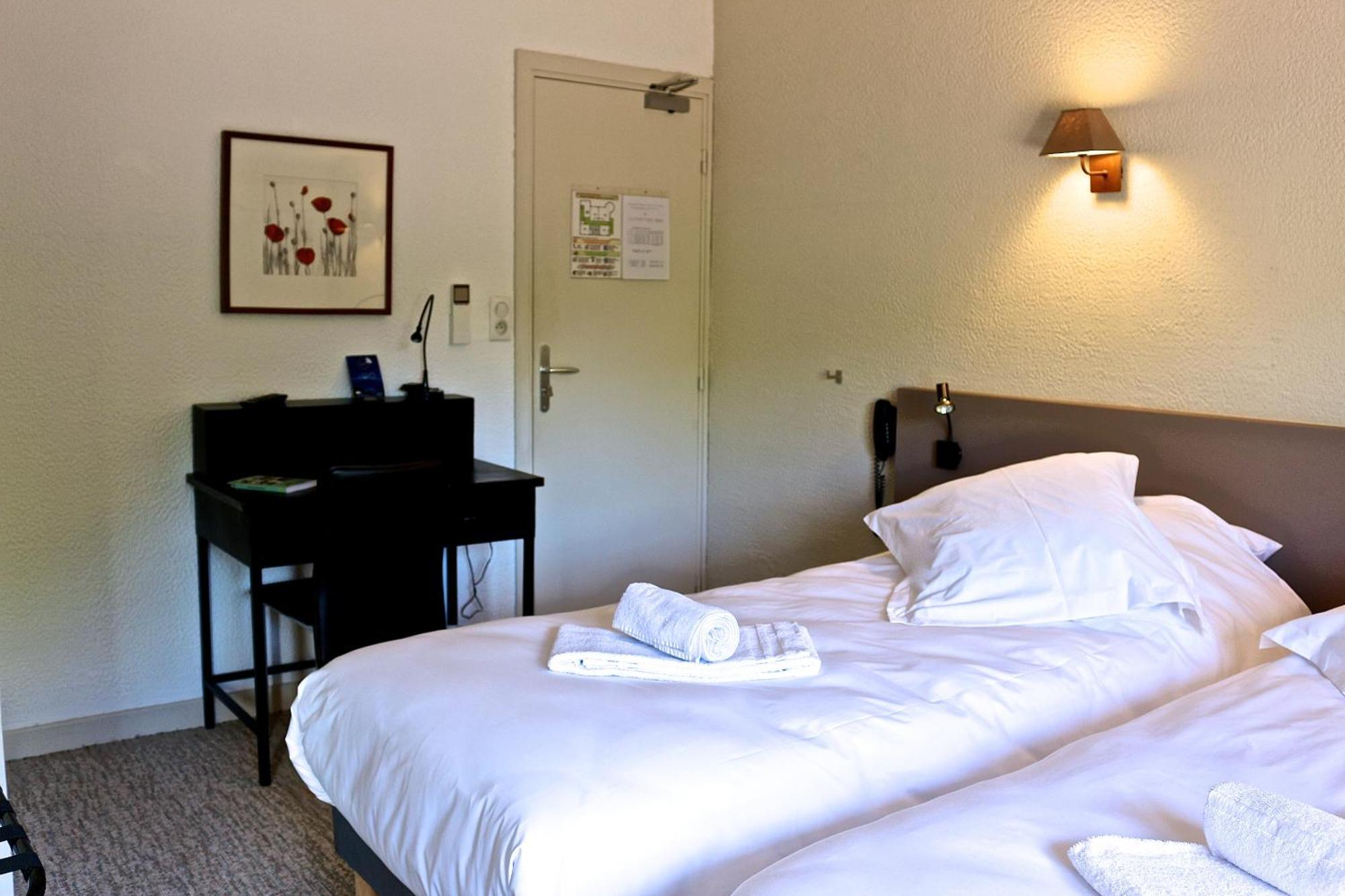 Hotel De Vacances De La Vignasse Chandolas Екстериор снимка