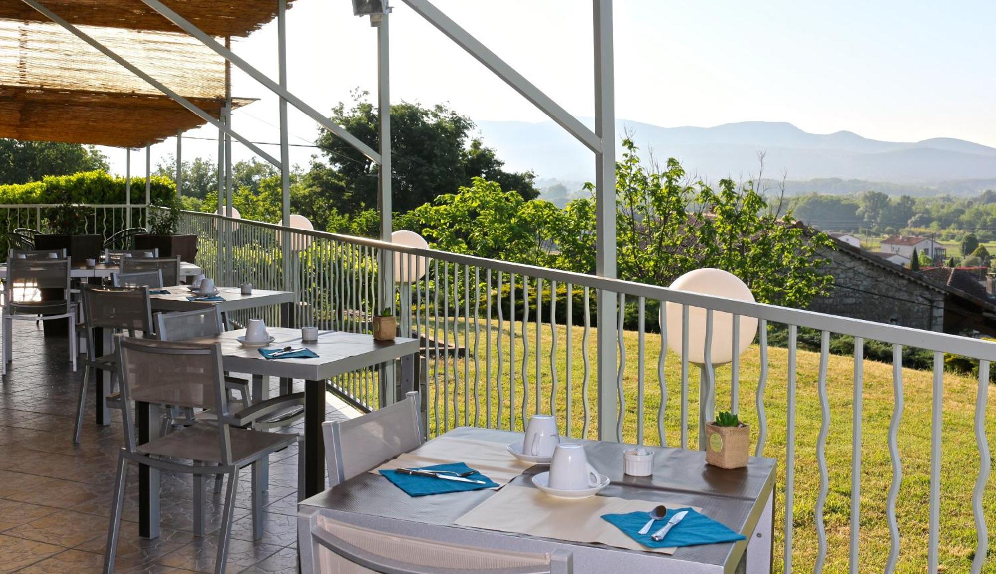 Hotel De Vacances De La Vignasse Chandolas Екстериор снимка